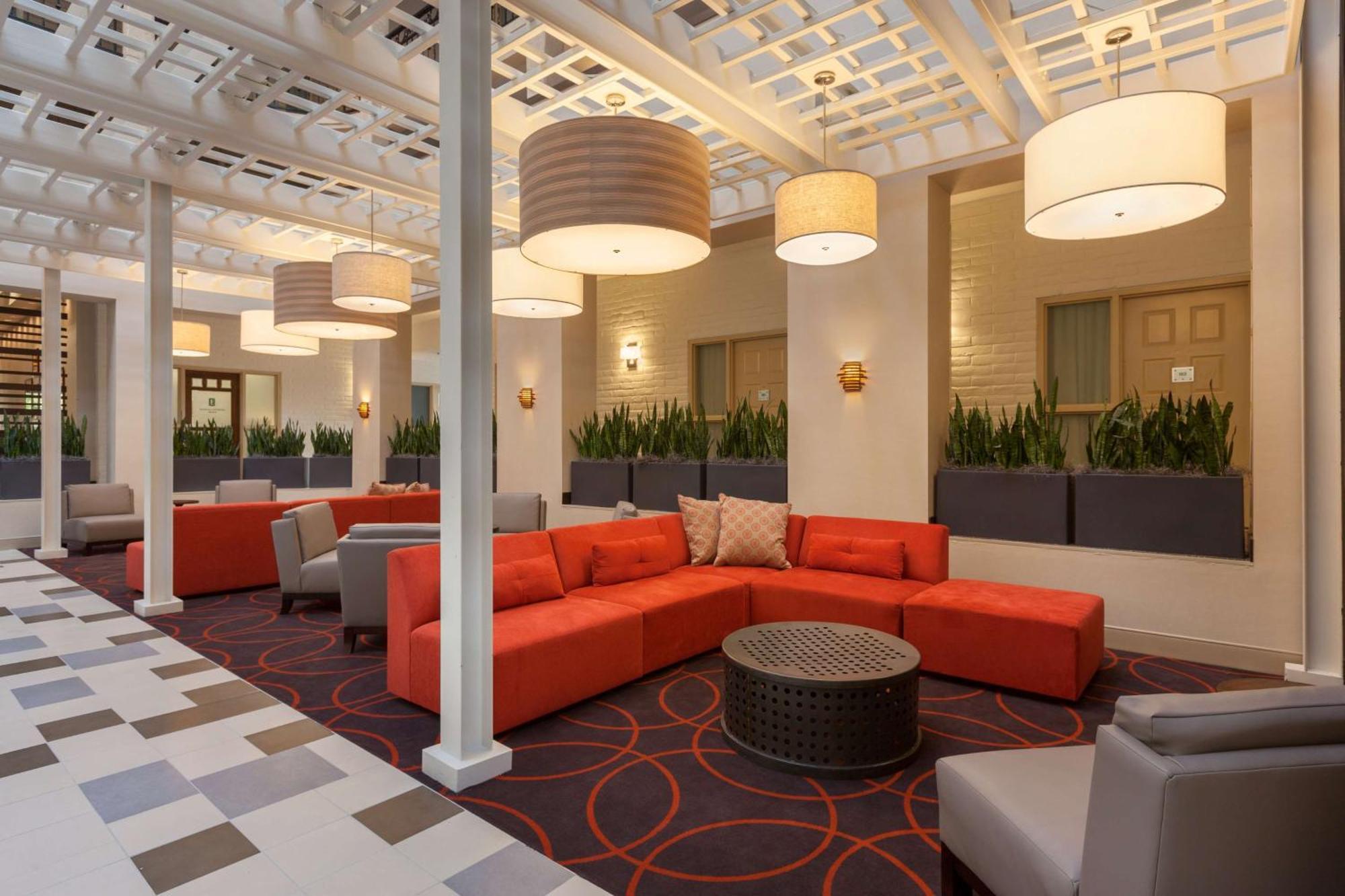 Embassy Suites Baton Rouge Esterno foto