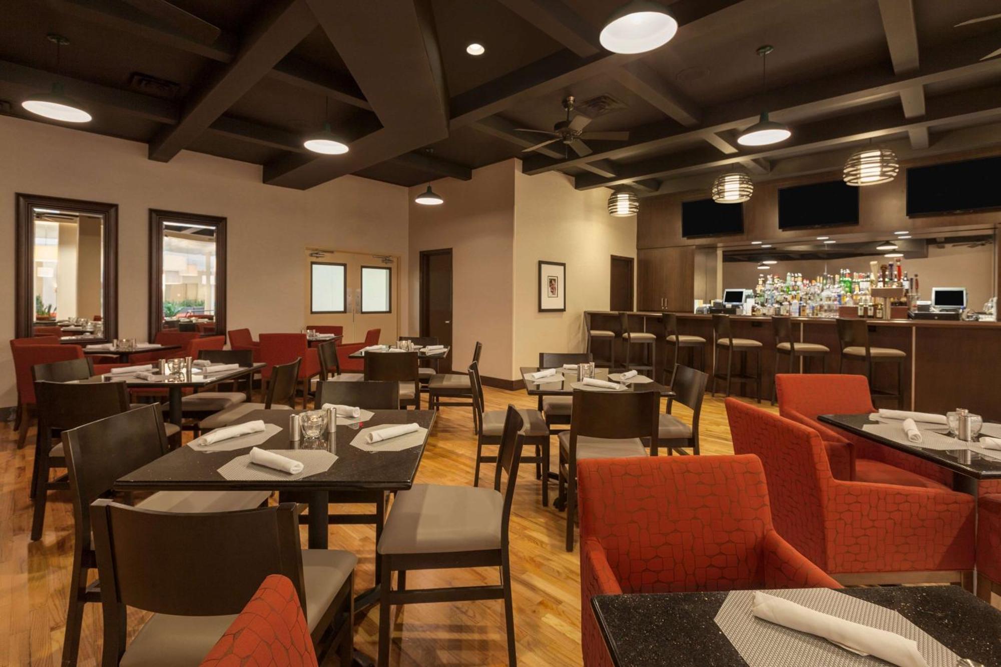Embassy Suites Baton Rouge Esterno foto