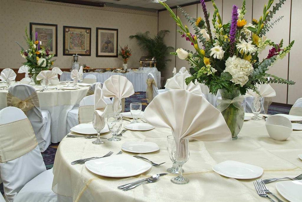 Embassy Suites Baton Rouge Interno foto