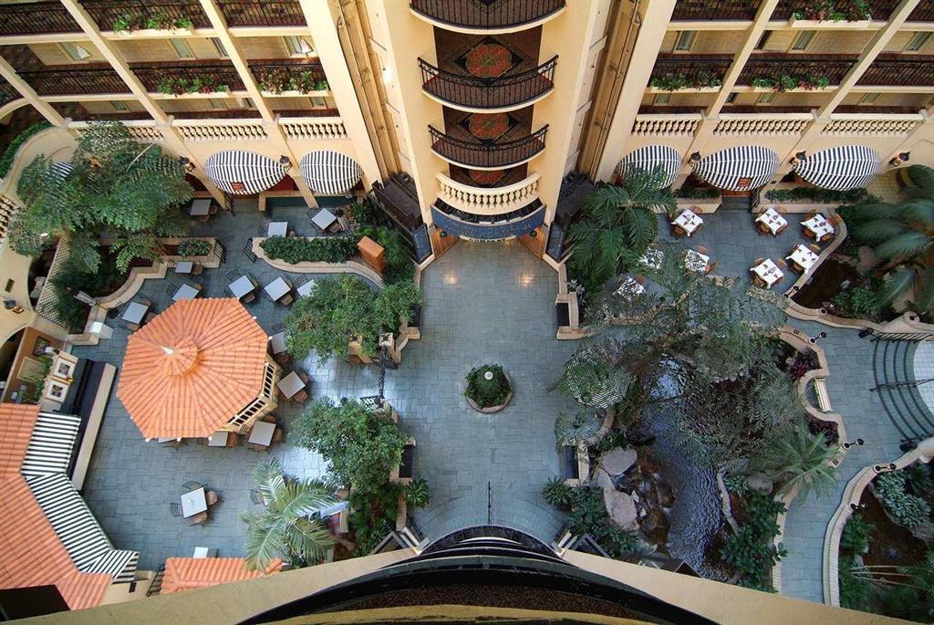 Embassy Suites Baton Rouge Interno foto