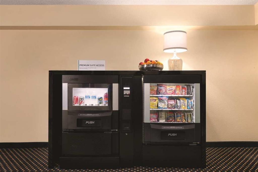 Embassy Suites Baton Rouge Servizi foto